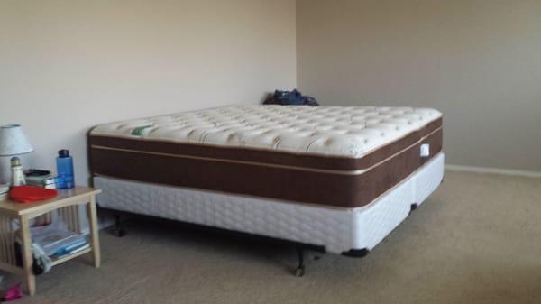 Full latex king mattress