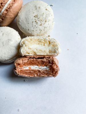 Butter Vanilla & Butterscotch Macarons by Macaron Warehouse | 2020