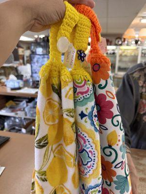 Love love love these crochet kitchen towels