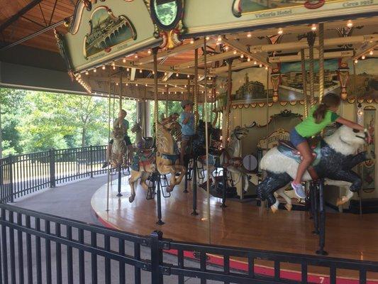 Really nice carousel in great condition. As of 2018, 50 cents per child and $1.0 per adult.