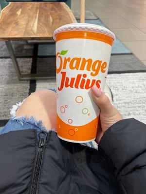 Large Original Julius: Orangeberry, add banana.