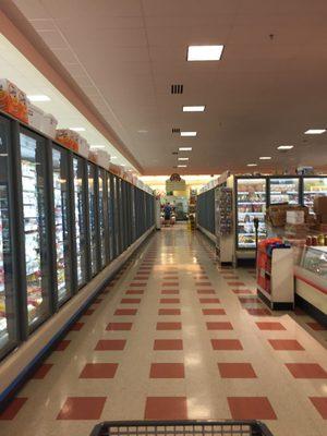 Market Basket of Hudson -- 8 Highland Commons, Hudson            Interior