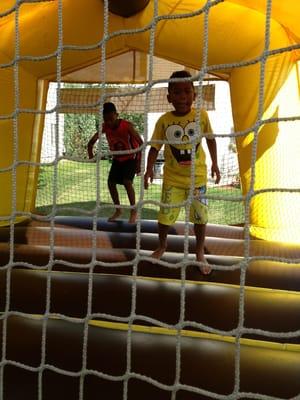 My son and family really enjoyed the Spongebob bouncy house I rented for his birthday. We will rent from here again!