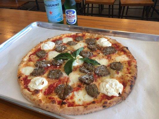 Featured Pie - Meatball Madness