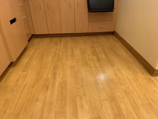 Laminate floors