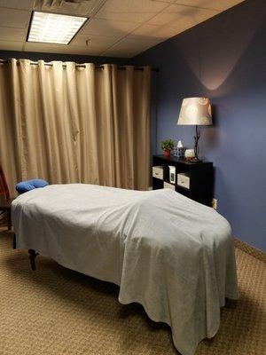 Candice is a certified MASSAGE THERAPIST, which helps Patients recover quickly through Chiropractic.