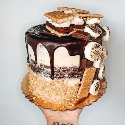 6" S'mores Cake