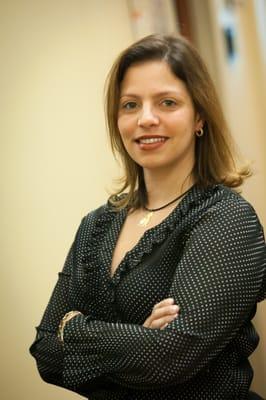 Dr. Andreia Acuna