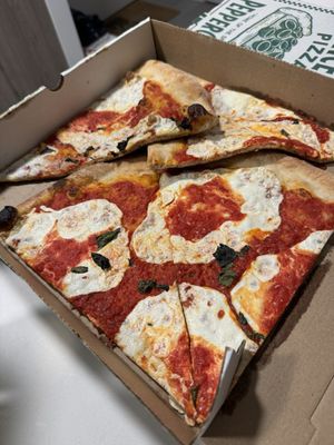 La Margherita Pizza slices