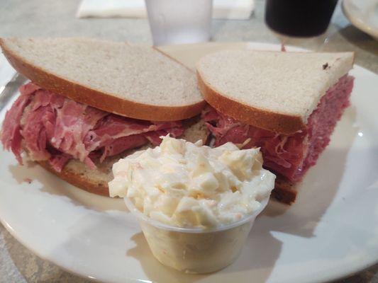 Hot pastrami on Rye