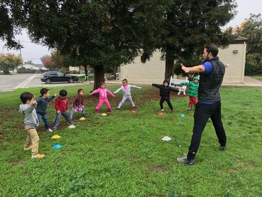 They have LionHeart Fitness come onsite and offers classes, basketball, soccer, baseball to your child. Catalina loves Coach Zach!