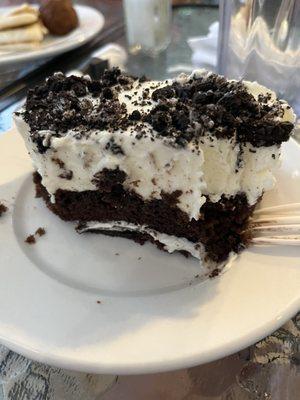 Oreo brownie pie - wish brownie was fudgy.