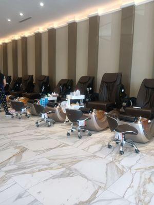 Pedicure station