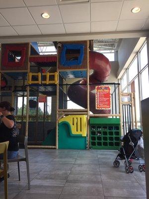 New and clean play space! Private bath in the play area. Perfect for parents with multiple kids.