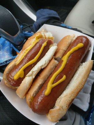 Stopped in to get two hot dogs , the hot dogs were good but the hot dog buns were stale.