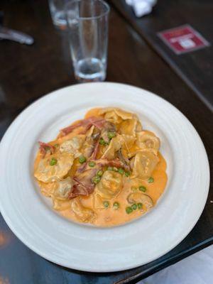 Tortelloni Alla Cardinale