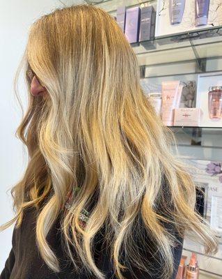 full blonde balayage