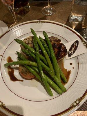 Pork rib-eye with asparagus