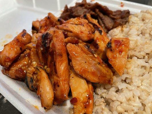 Spicy Chicken & Beef with Brown Rice