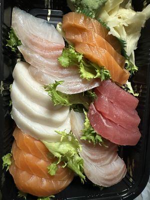 J6. Deluxe Sashimi