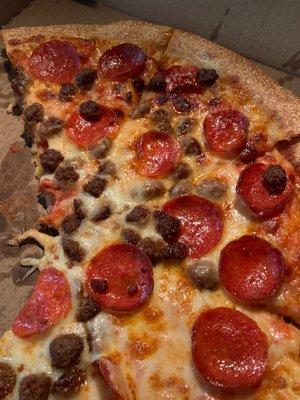 Pepperoni/beef pizza