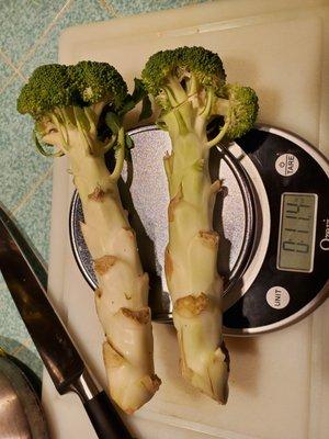 Rosauer's concept of 2 broccoli crowns. 11.4 oz.