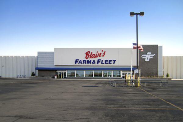 Blain's Farm & Fleet Cedar Falls storefront