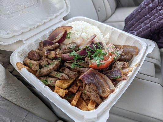 Lomo saltado