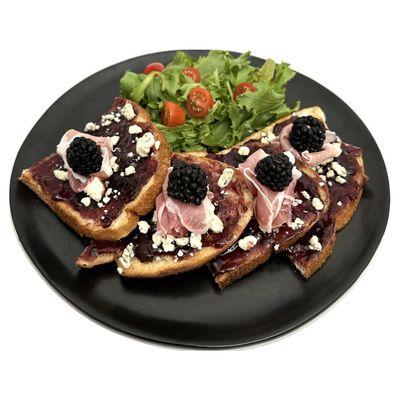 Blackberry toast