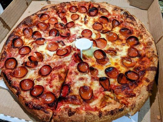 Cheese & Pepperoni (Large 16", 8 Slices)