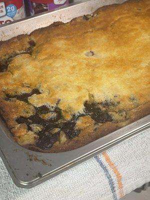 Blackberry cobbler