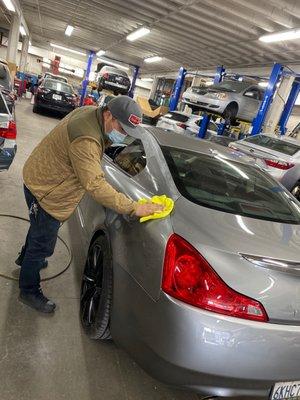 Polishing the G37s after some body work on the quarter panel!