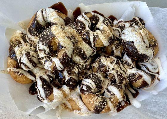 S'mores donuts