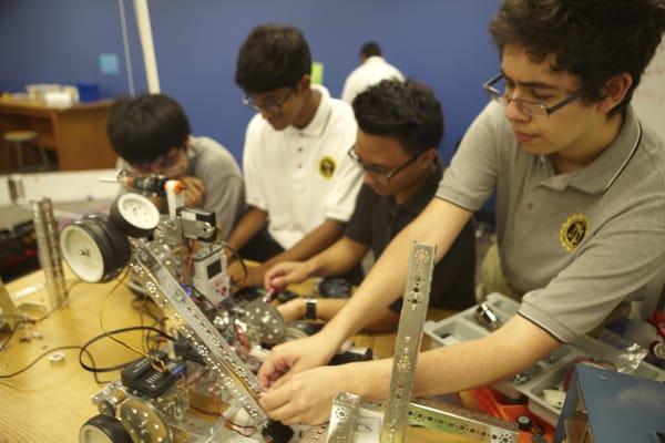 Robotics program in Computer Science & Electrical Engineering