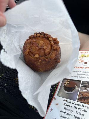 Mac nut sticky bun