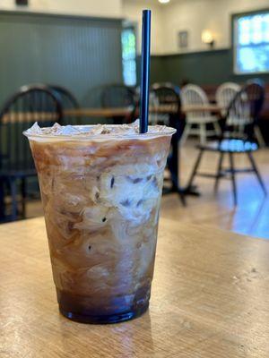 Iced Americano w/ cream