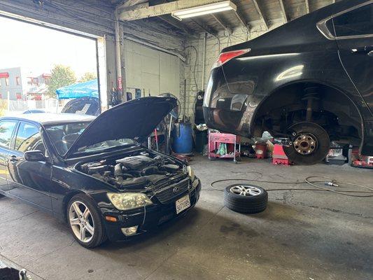 Lexus is300. Did tune up, new radiator. All 4 new tires. Find best price In Town.