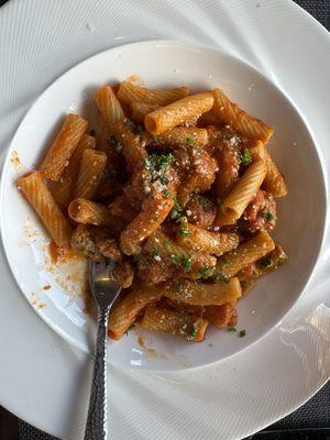 Very tasty rigatoni and meatballs