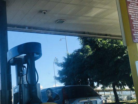 Check out that filthy passenger side windshield! Looks like someone left their toe prints all over it!