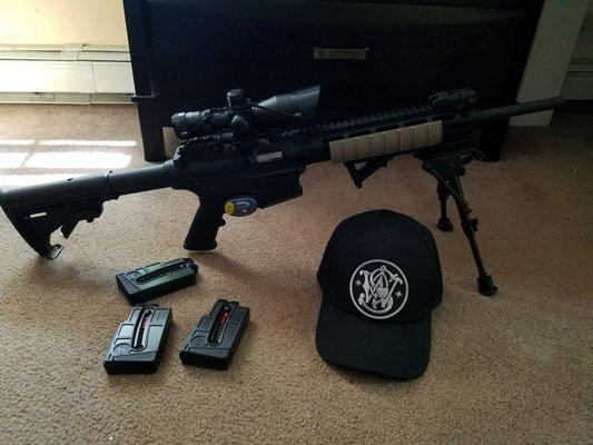 Got my M&P 15-22 from Four Season's. Couldn't be happier.