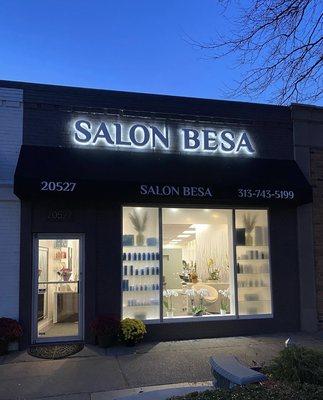 Salon Besa