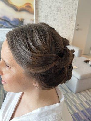 Bridal hair and natural makeup.