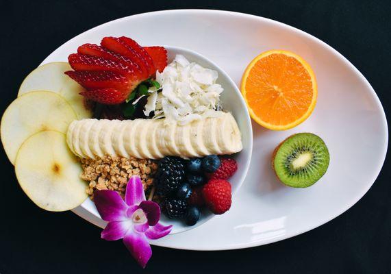 Enjoy fresh fruits and berries with an Acai Bowl.