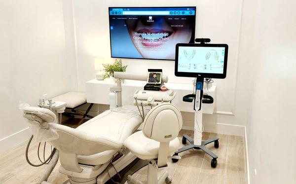 iTero Digital Scanner used to create and predict your beautiful smile