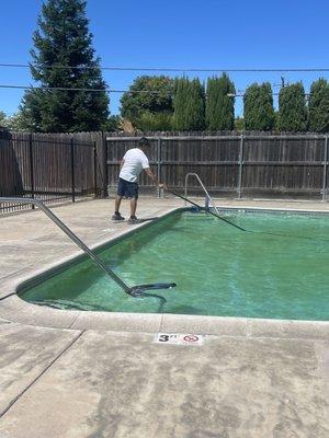 Look at the pool being cleaned y'all we ready for summer thank you Ashley