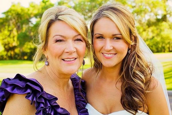 Beautiful bride lauren and mom