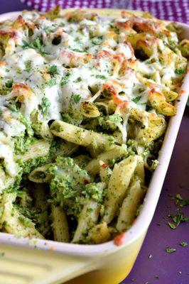 Garlic chicken pesto pasta