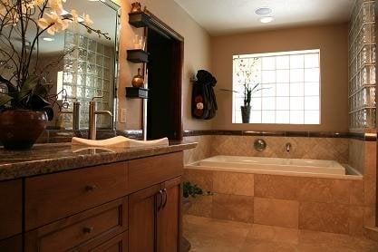 The tub here is a "soaker tub" where you can fill it until it overflows--but no mess, it's designed to luxuriously overflow!