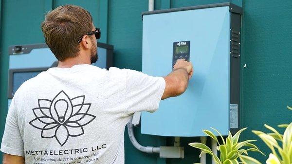 Kyle Kramer, Maui Electrician, Founded METTA ELECTRIC LLC  in 2017 focusing on clean energy; electrical construction and Solar Energy