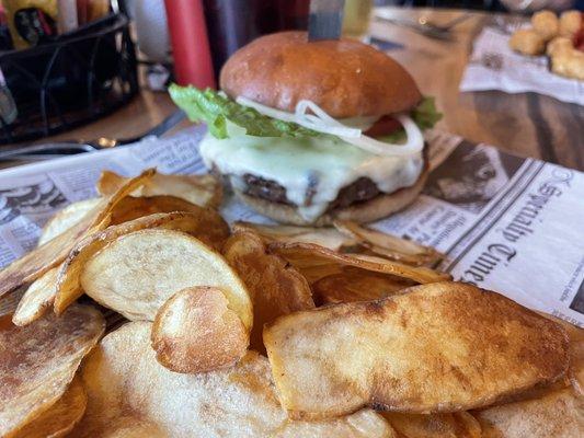 Cheeseburger with Frips